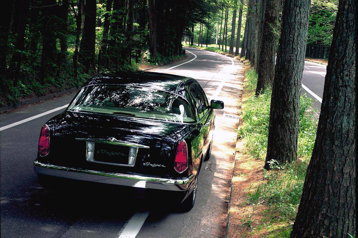 なぜか「成功例」が見当たらない！　軒並み１代限りで消えている「観音開きドア」のクルマ４選