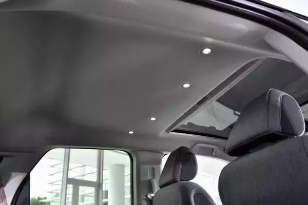 「これってコンセプトカー？　まもなく発売のHonda eがあまりに未来的すぎた！　【詳細紹介】」の画像