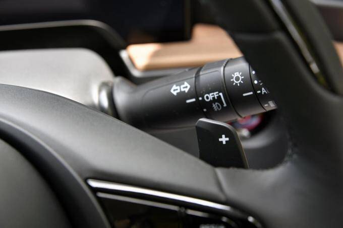 これってコンセプトカー？　まもなく発売のHonda eがあまりに未来的すぎた！　【詳細紹介】