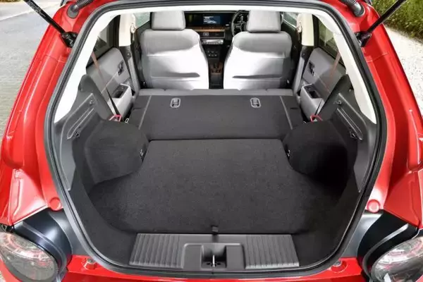 「これってコンセプトカー？　まもなく発売のHonda eがあまりに未来的すぎた！　【詳細紹介】」の画像