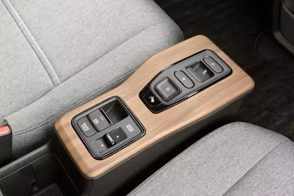 「これってコンセプトカー？　まもなく発売のHonda eがあまりに未来的すぎた！　【詳細紹介】」の画像