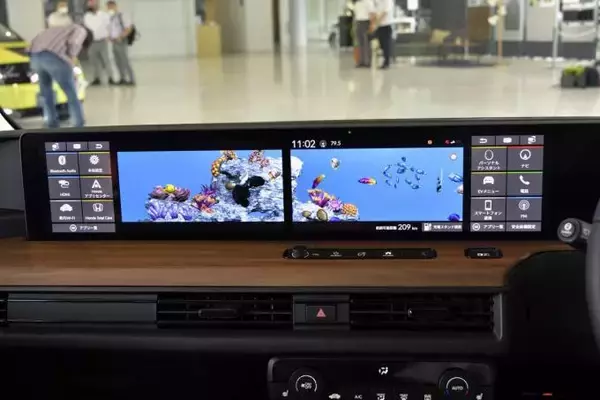 「これってコンセプトカー？　まもなく発売のHonda eがあまりに未来的すぎた！　【詳細紹介】」の画像