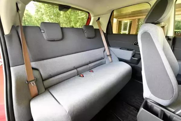 「これってコンセプトカー？　まもなく発売のHonda eがあまりに未来的すぎた！　【詳細紹介】」の画像