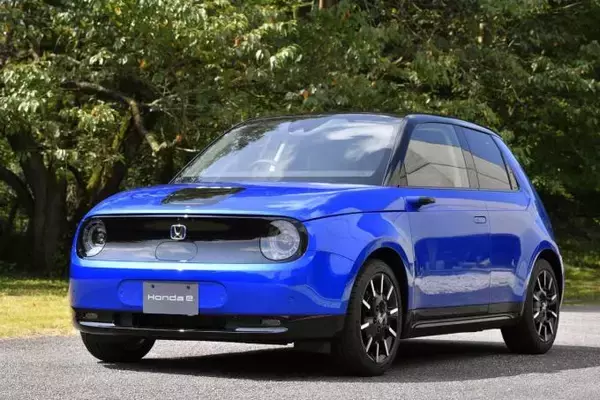 これってコンセプトカー？　まもなく発売のHonda eがあまりに未来的すぎた！　【詳細紹介】