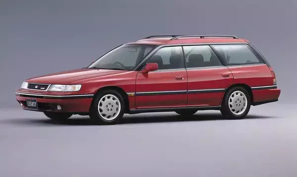 レヴォーグの孤軍奮闘状態！　ヨーロッパじゃ人気なのに日本で「ステーションワゴン」が「衰退」するワケ