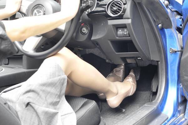 都道府県別に条例アリ 罰則は 裸足はok 運転時の 履物 事情 年8月14日 エキサイトニュース