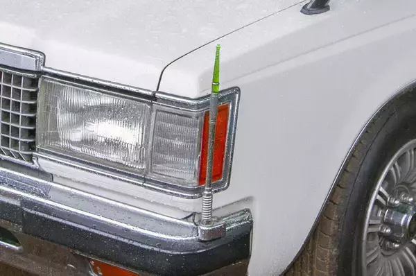 「「あえて」なのか「できない」のか？　よく考えると「スポーツカー」には採用されない装備10選」の画像