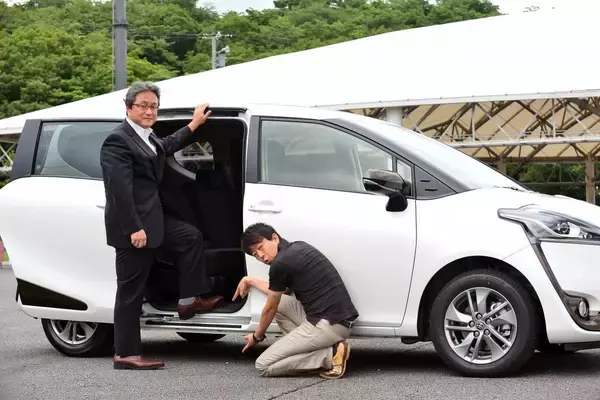 「トヨタ・シエンタが人気の理由とは？　ファンベースやライバルのホンダ・フリードとの違いを解説」の画像