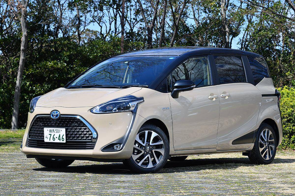 トヨタ・シエンタが人気の理由とは？　ファンベースやライバルのホンダ・フリードとの違いを解説