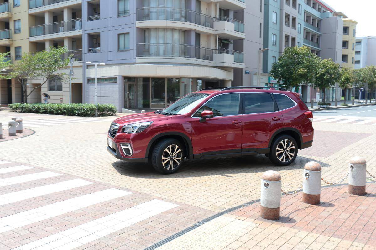 かつては「胸キュン」の定番！　今やると女性から「ドン引き」必至の運転テクニックとは