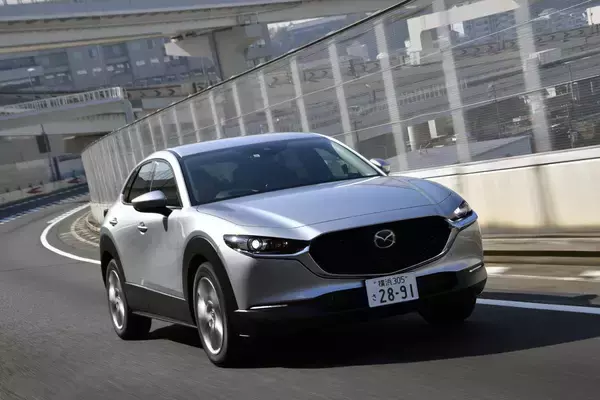 「「１番いいヤツもってきて」はちょっと待て！　お金があっても「最上級グレード」がベストとは限らないクルマ４選」の画像