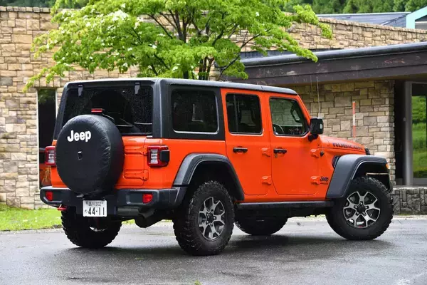 「そのとき何が起こった？　突然火が付き「売れに売れた」マイナー輸入車３台」の画像