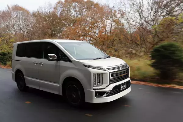 「消えたパジェロと同じ工場！　日産との共通化！　孤高のミニバン「デリカD:5」は生き残れるか？」の画像