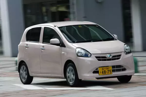 「ライバルに「劣る」面も結構ある！　それでもホンダN-BOXが圧倒できる「挫折の経験」とホンダならではの強み」の画像