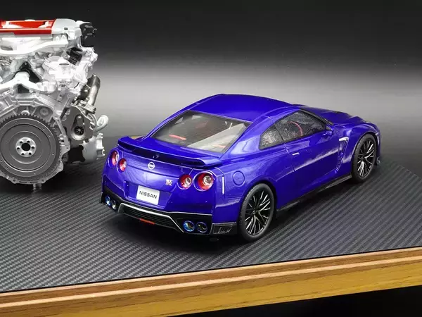 日産公認！　GT-R MY20のエンジンモデル＆ミニチュアカーのセットが限定販売