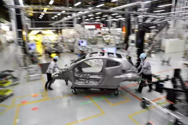 「レーシングドライバーでも目隠しされたらわからない製品精度！　GRヤリス「生産の秘密」とは」の画像