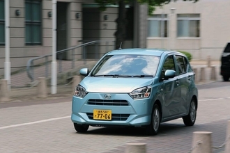 「超メジャー車」なのに「超激レア」!?　クルマ通でも「名前が出てこない」3車種以上のOEM車10組