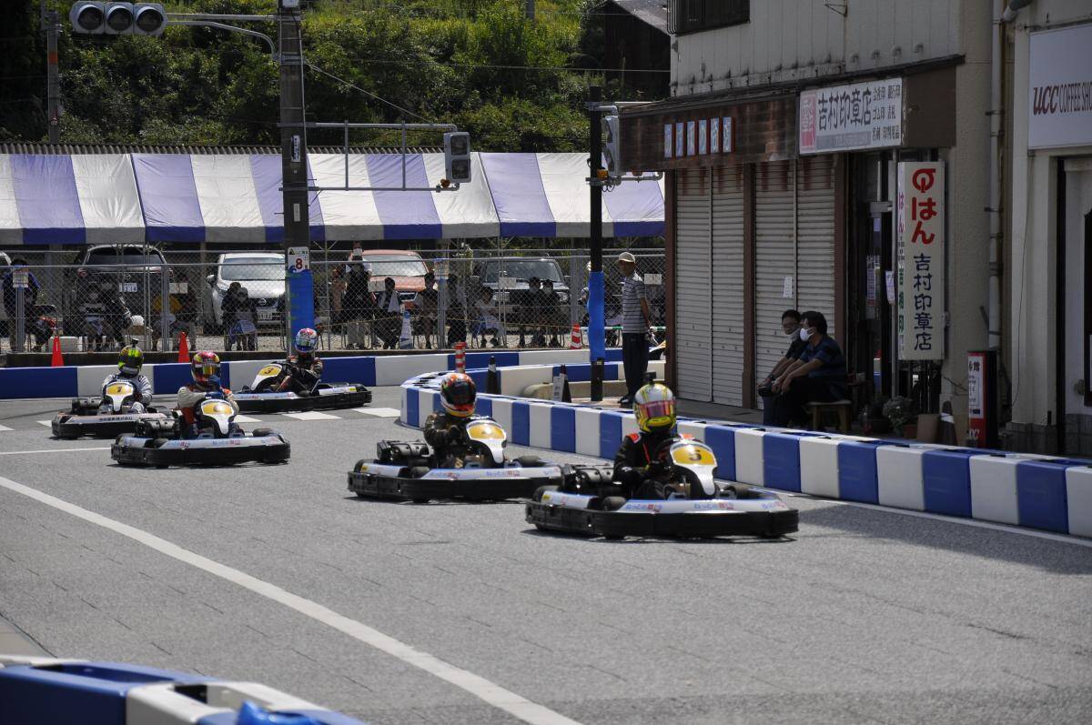 日本初の「公道レース」はいかにして実現できたのか？　レースの裏側で見たものとは