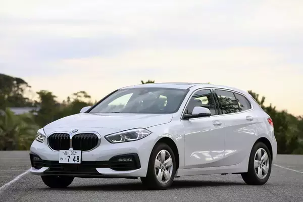 「運転が怖いならクルマに「頼る」のがイマドキ！　「車線変更」「駐車」「バック」まで徹底的に助けてくれる先進装備５選」の画像