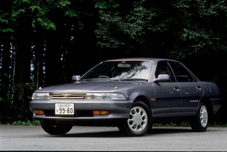 RX-7「じゃない」アンフィニも！　いまや絶滅危惧種の90年代「FFスポーツセダン」４台