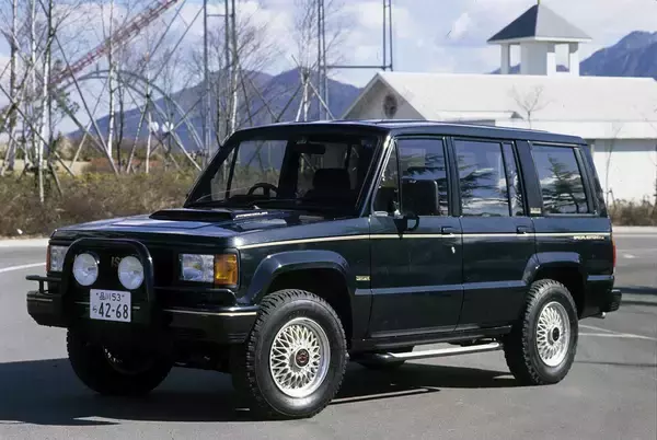 「いま密かにブームのチョイ古SUV！　乗用車から撤退して18年の「いすゞ」SUVは買って大丈夫？」の画像