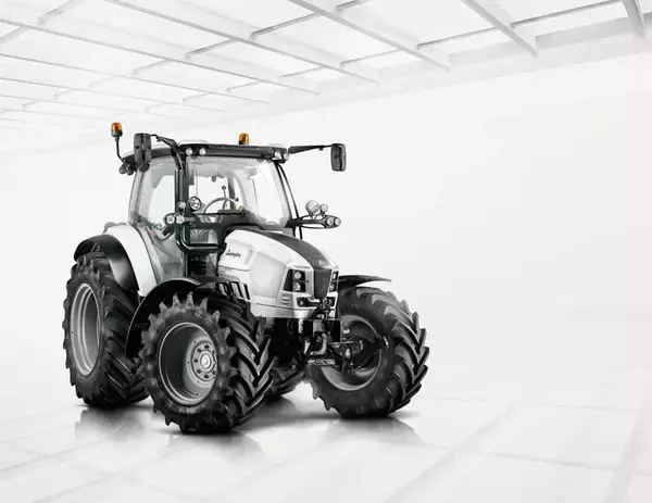 「「トラクター」「住宅」「バイク」！　クルマ好きビックリの「製品を作った」メーカー５選」の画像