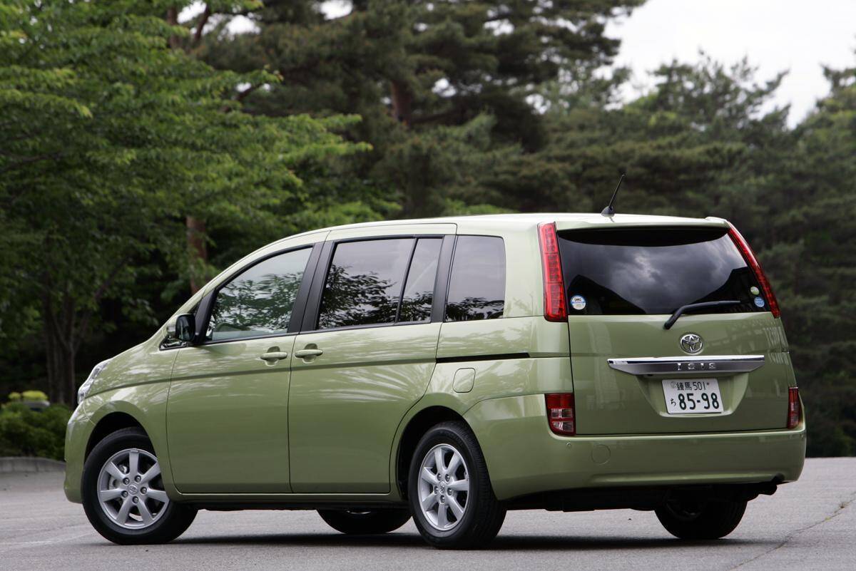 「イスイス？」「エックスビー？」知らなきゃ読めない「英字車名」をもつ「国産車」12選