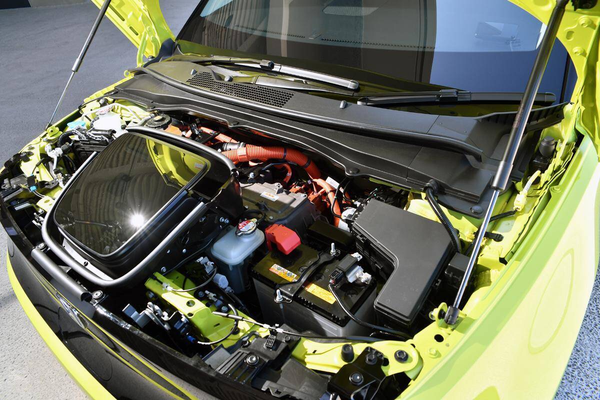 Honda eは単なるEVじゃない！　カーライフのあり方を変える「面白すぎる」１台【試乗】