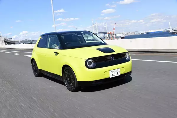 「Honda eは単なるEVじゃない！　カーライフのあり方を変える「面白すぎる」１台【試乗】」の画像