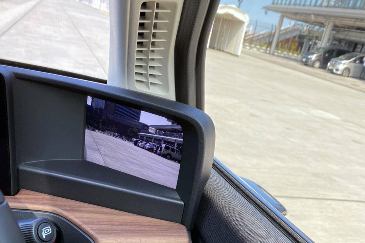 レーシングドライバーが「乗ったら確実に欲しくなる」と断言！　Honda eはただの電気自動車じゃなかった