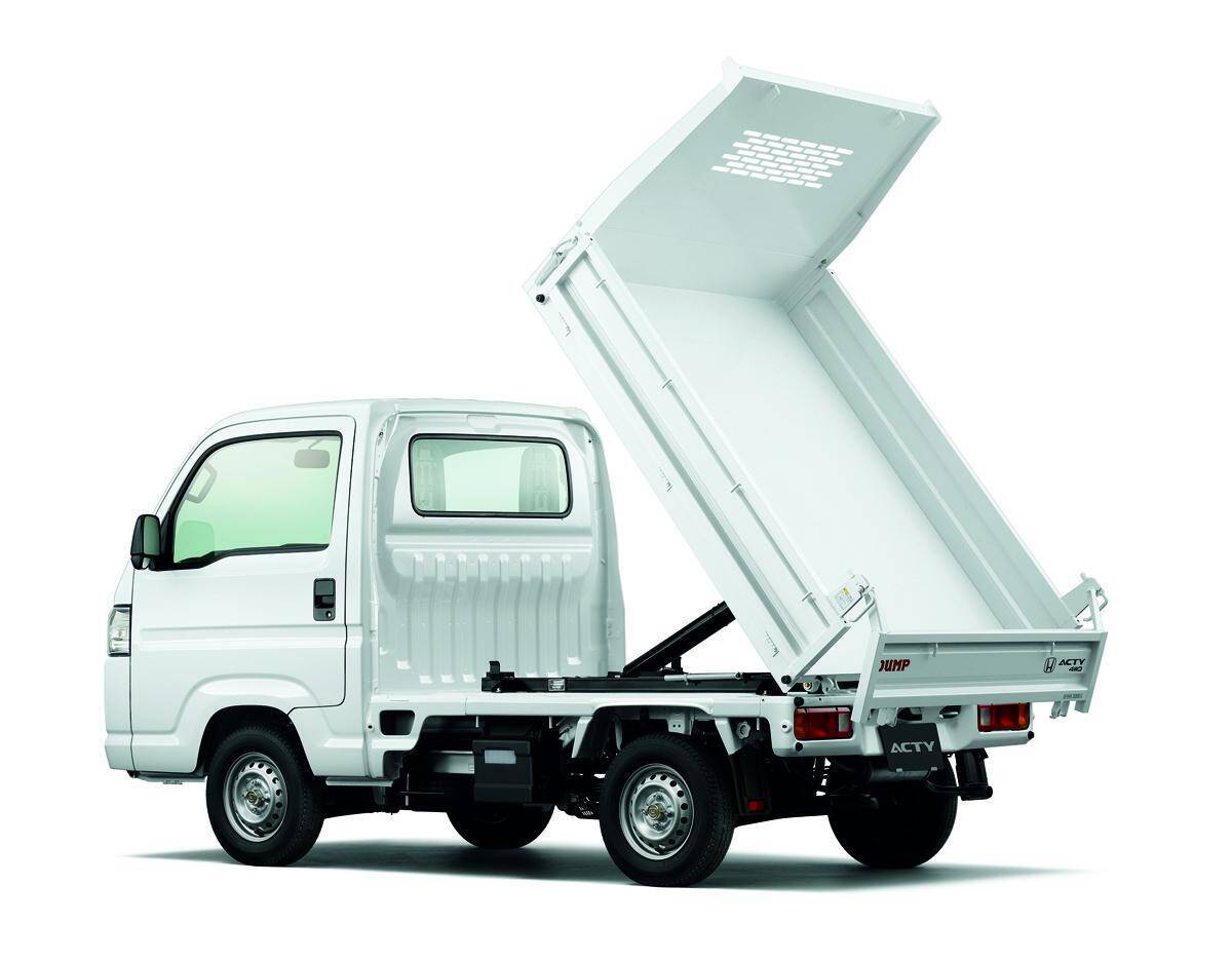 軽トラの「農業仕様」って何モノ？　「農業女子」パックまであるディープな３台を紹介する