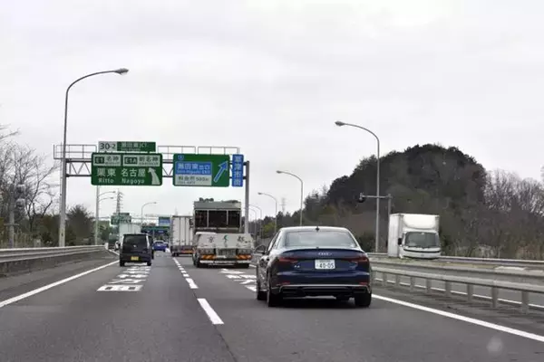 「セダンもSUVも「差がない」のっぺりデザインばかり！　いまのクルマから利点も多かった「箱感」が失われたワケ」の画像