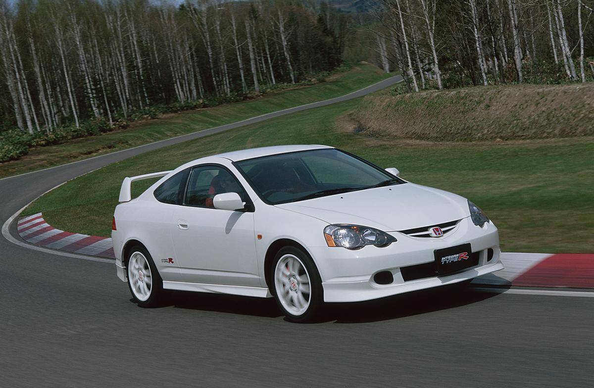 レーシングドライバーが独断と偏見で選出！　「魂」を揺さぶられた歴代国産スポーツＴＯＰ５