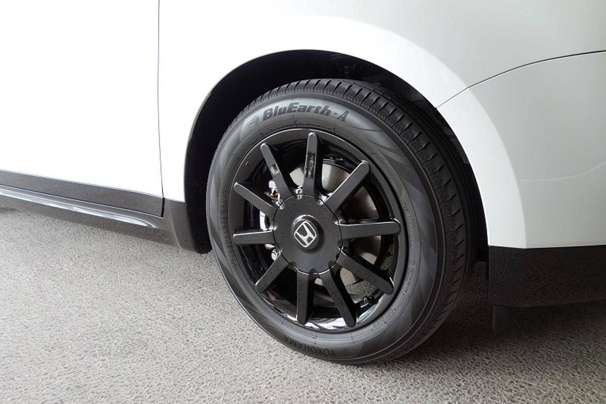 犬も人も長距離ドライブ後に元気ハツラツ！　「タイヤだけでこんなに変わるのか」を実体験した