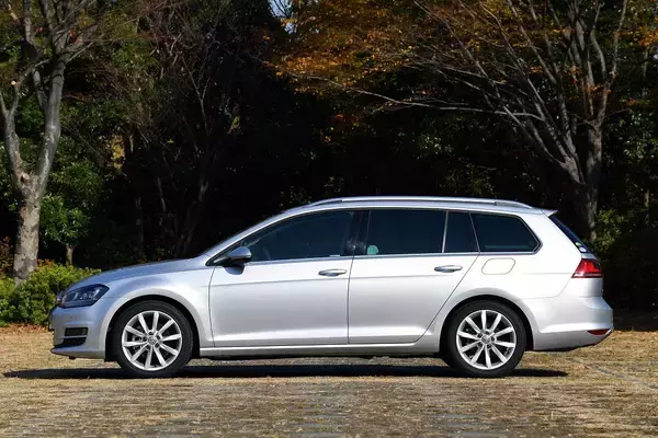 「犬も人も長距離ドライブ後に元気ハツラツ！　「タイヤだけでこんなに変わるのか」を実体験した」の画像