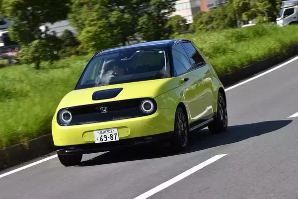 「海外はスポーツカーに大型SUVまで「EV」化！　日本の「電気自動車」は「街乗り用」という認識は間違い？」の画像