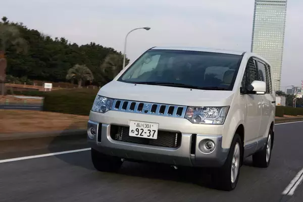 「もはや「別グルマ」なみの変貌ぶり！　でもじつは「マイナーチェンジ」だった衝撃の国産車５選」の画像