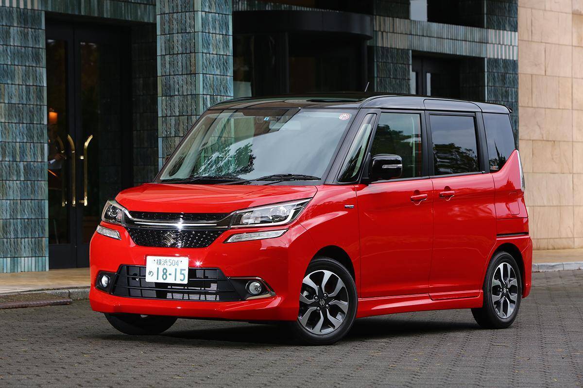 ハイブリッドもある！　スポーツもある！　それでも「スイフト」が「ヤリス」や「フィット」に勝てない謎