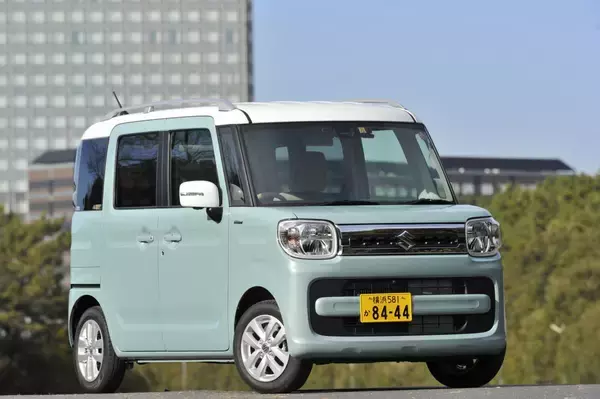 「ホンダN-BOXの詳細を解説！　ライバル車との比較も」の画像