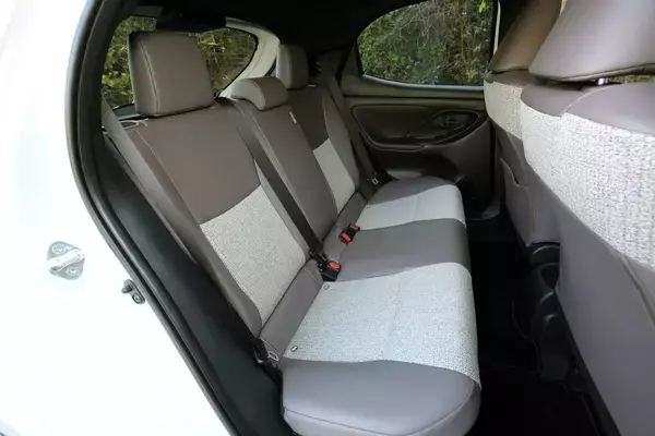 「ヤリス＋ヤリスクロスでN-BOX超え！　単なる「数字のマジック」じゃない「ホンモノ」の商品力」の画像