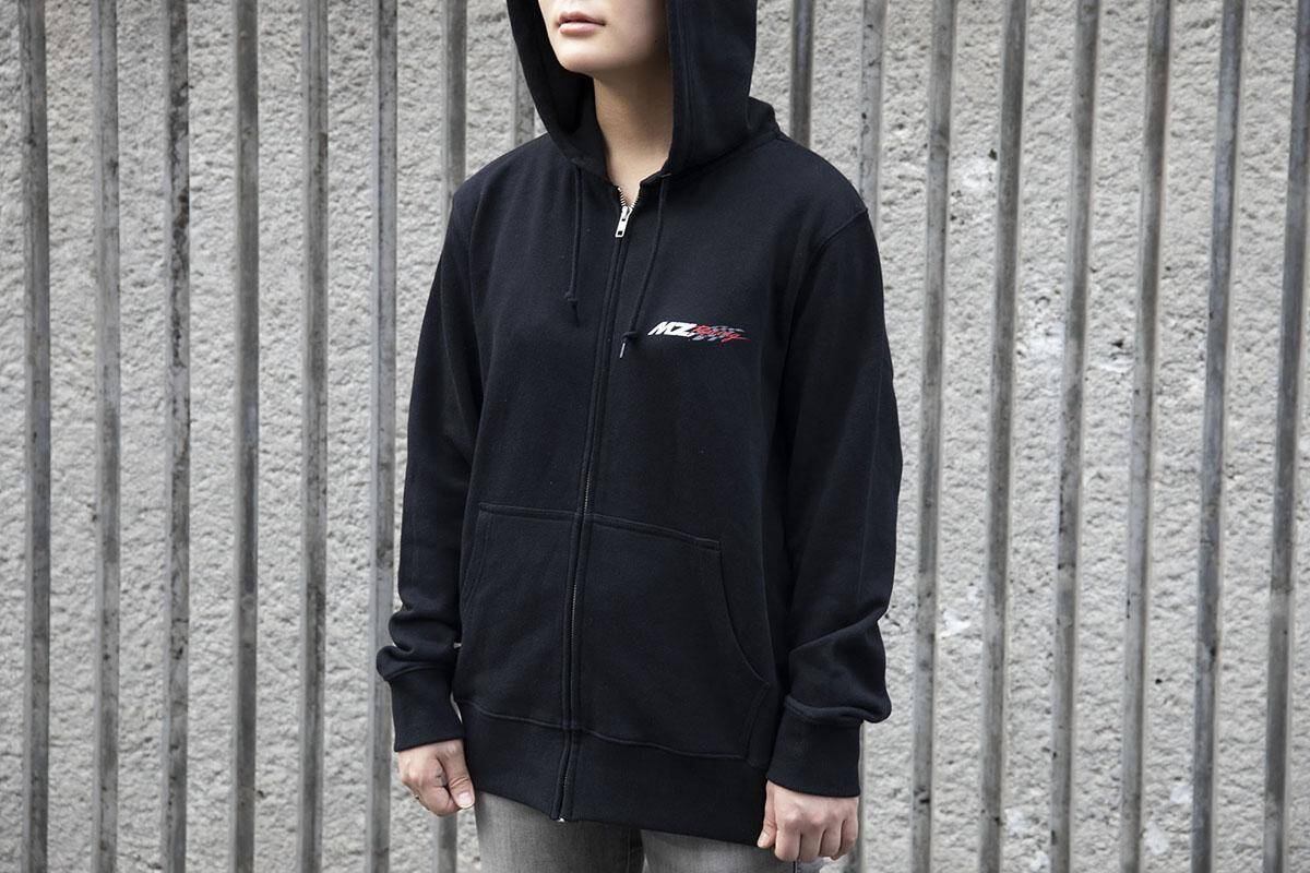 MZRacingが「マツダ100周年記念プロダクト」最新作となる秋冬物３点を発売