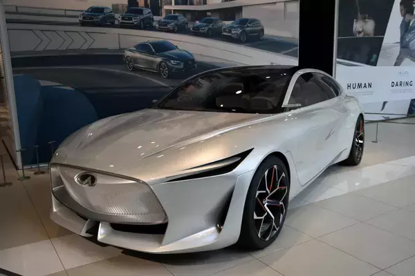 「インフィニティの世界に触れられる「インフィニティラウンジ」が日産グローバル本社ギャラリー内にオープン！」の画像