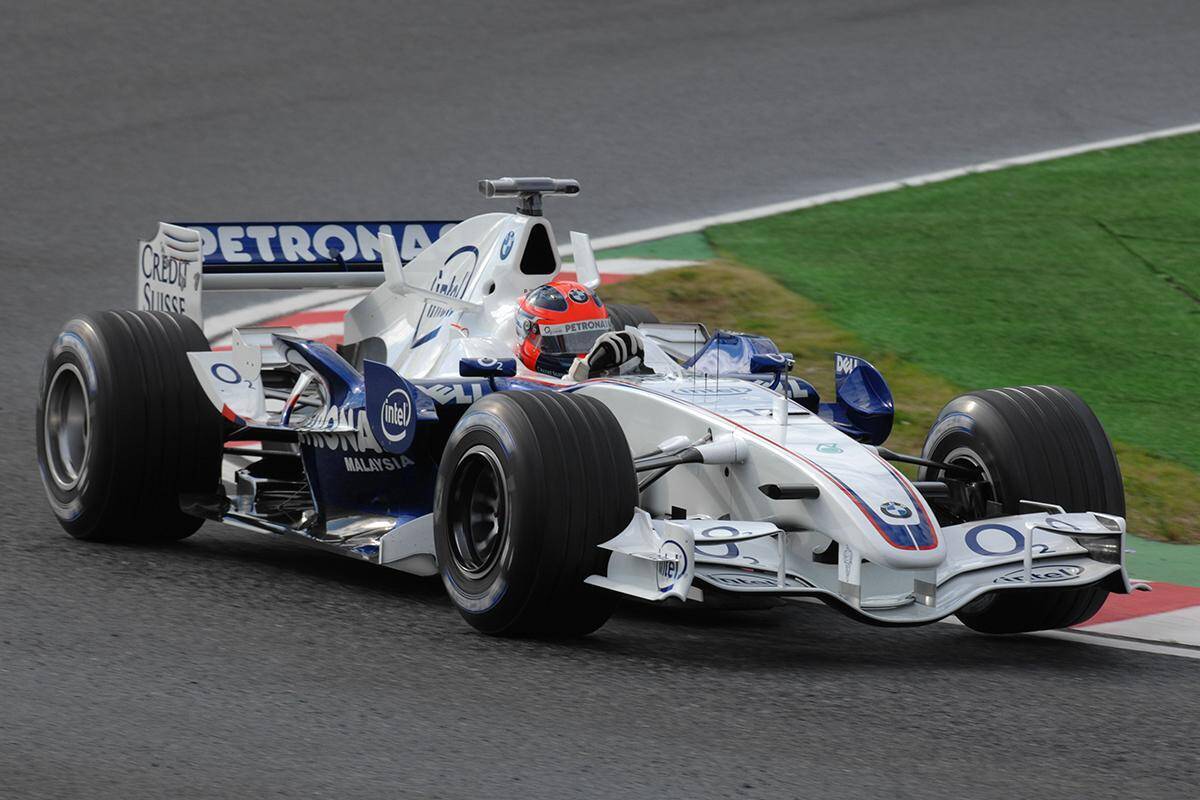 名車か迷車かはたまた珍車か？　「ぶっ飛んだ発想」が生んだ「衝撃的見た目」のレーシングカー11選
