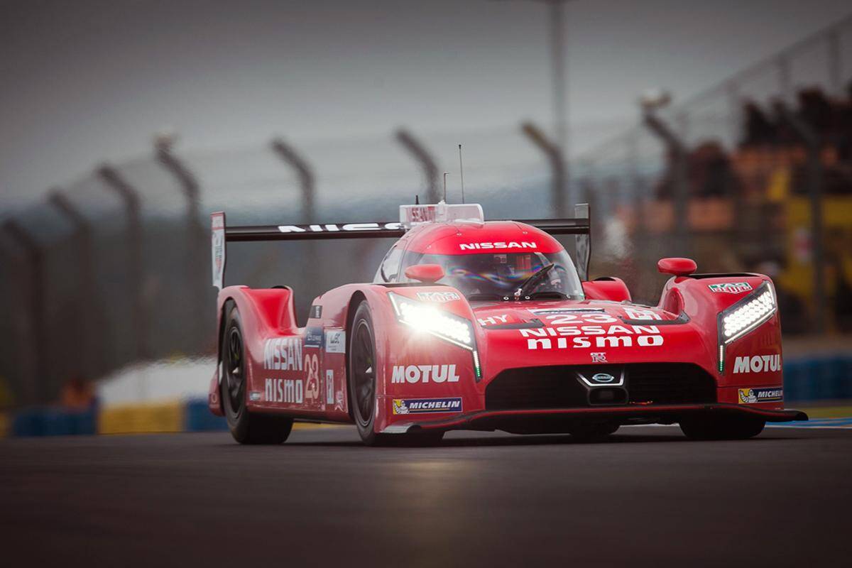 名車か迷車かはたまた珍車か？　「ぶっ飛んだ発想」が生んだ「衝撃的見た目」のレーシングカー11選