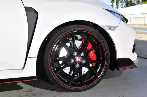 「アフター要らずの衝撃！　あまりにカッコイイ国産６メーカーの純正ホイールとは」の画像