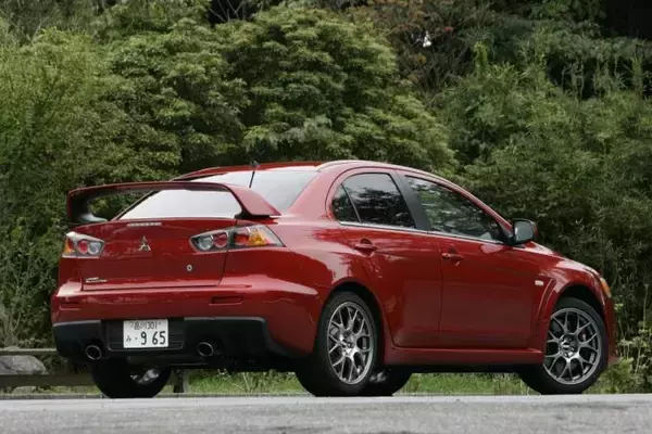 「アフター要らずの衝撃！　あまりにカッコイイ国産６メーカーの純正ホイールとは」の画像