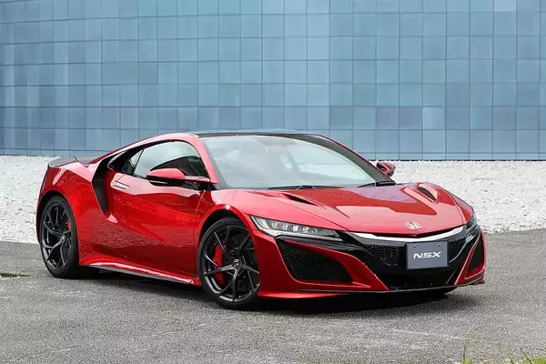 「なんと「色」で70万円も！　バイクが買えるほどの「有料ボディカラー」とその採用国産車３台」の画像