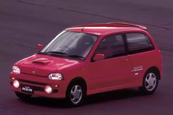 「オヤジセダンから軽自動車まで！　「ニュルブルクリンク」で走りを鍛えた「意外な」クルマ４選」の画像