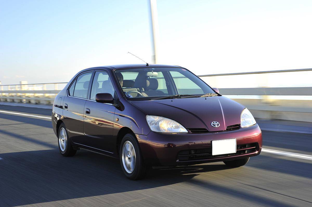 最初は「イロモノ」扱いも気づけば「ベンチマーク」に！　世界に影響を与えたプリウスやリーフは偉大だった