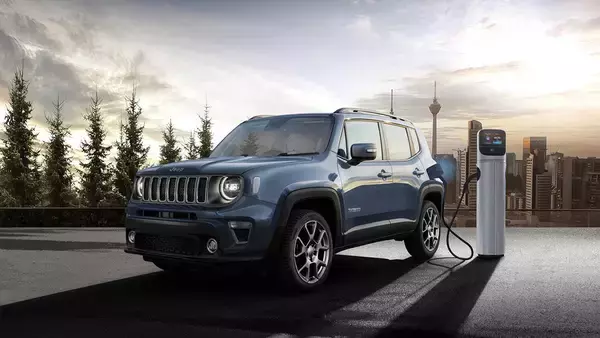 「最初は「イロモノ」扱いも気づけば「ベンチマーク」に！　世界に影響を与えたプリウスやリーフは偉大だった」の画像